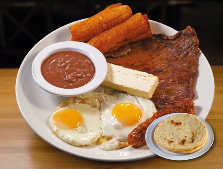 Desayuno Típico